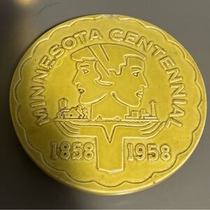 Red Wing Potteries 1858 - 1958 Minnesota Centennial Trivet Hot Plate Yellow